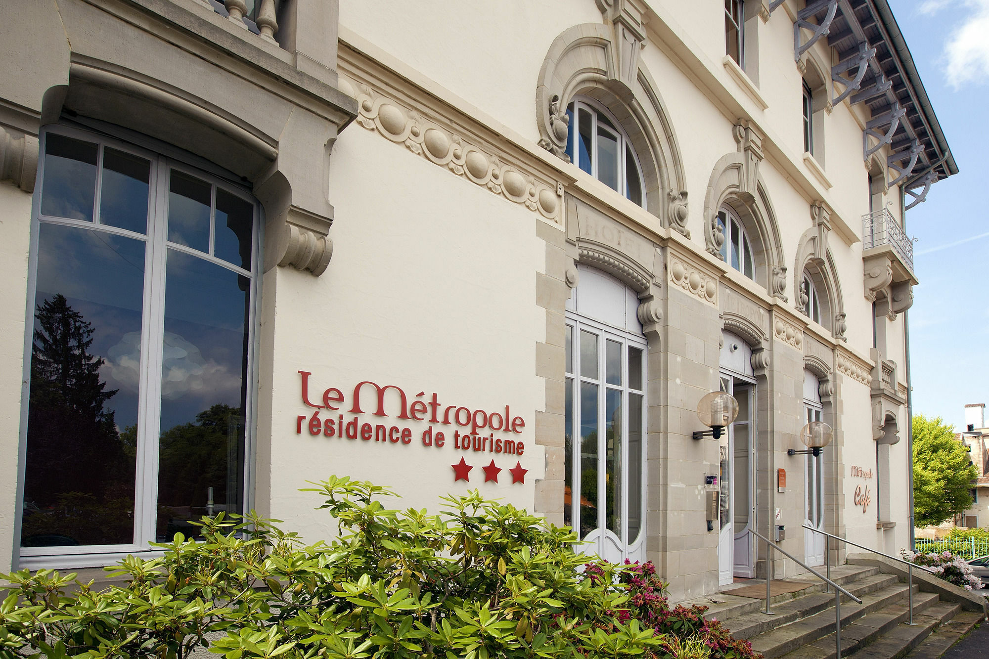 Garden & City Luxeuil Ex Le Metropole Et Les Thermes Экстерьер фото